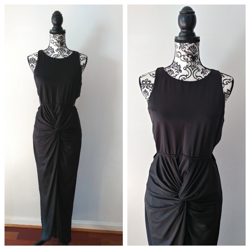Fashion Nova black dress. See measurements